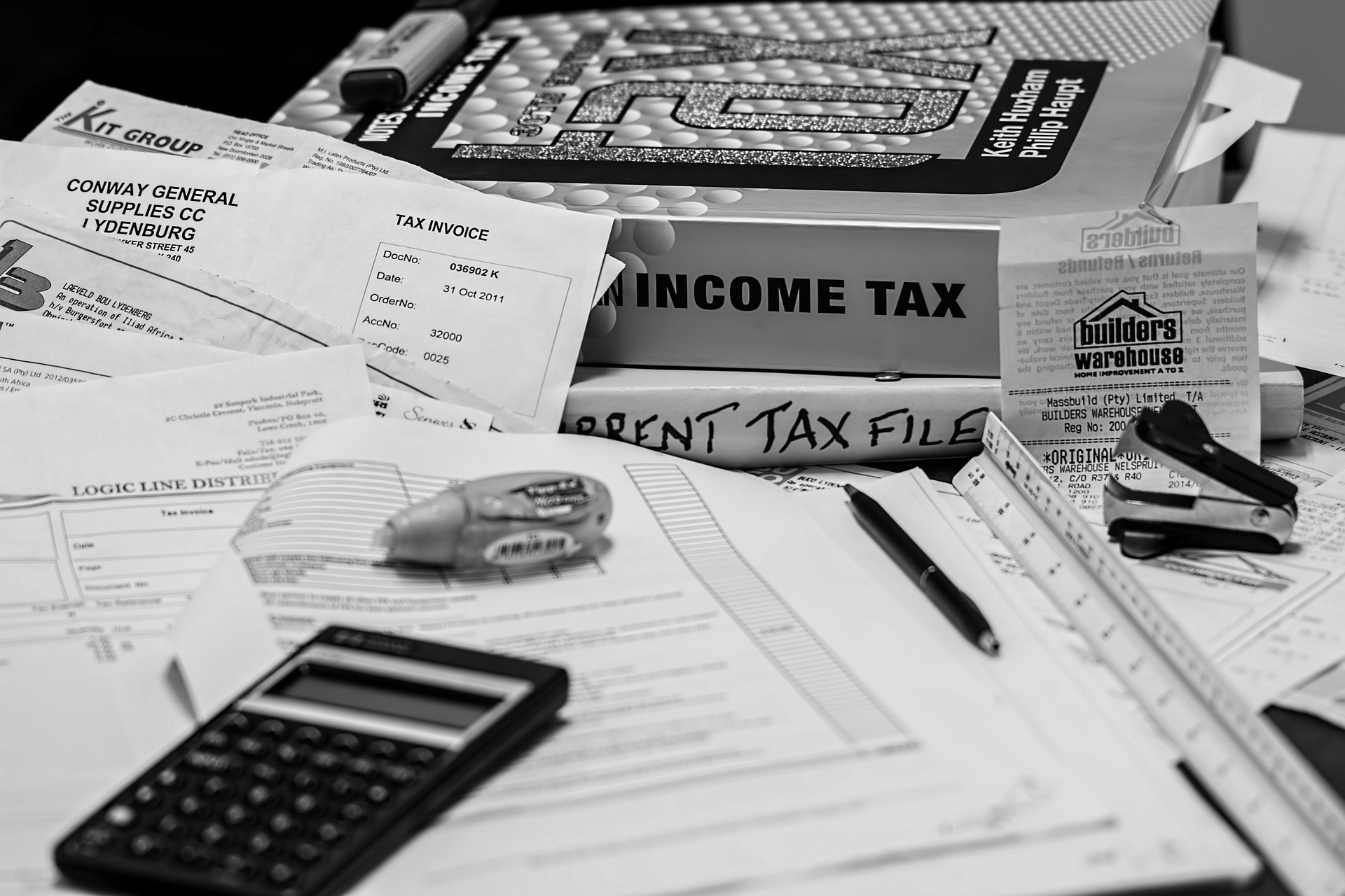 Lucidio Header Calculator Tax_1920x1280